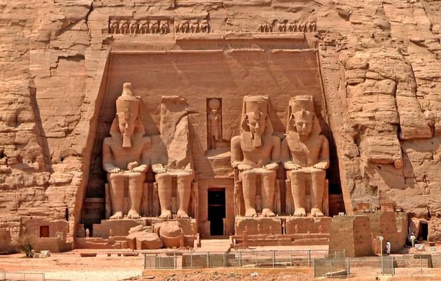 Private Tour nach Abu Simbel von Assuan aus